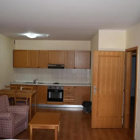 Aparthotel Snjezna Kraljica-3